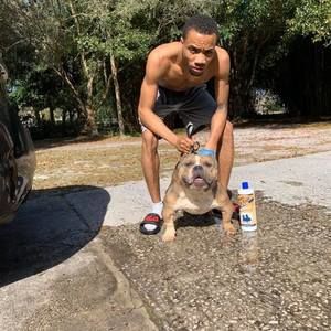 Meet your Posher, Larry